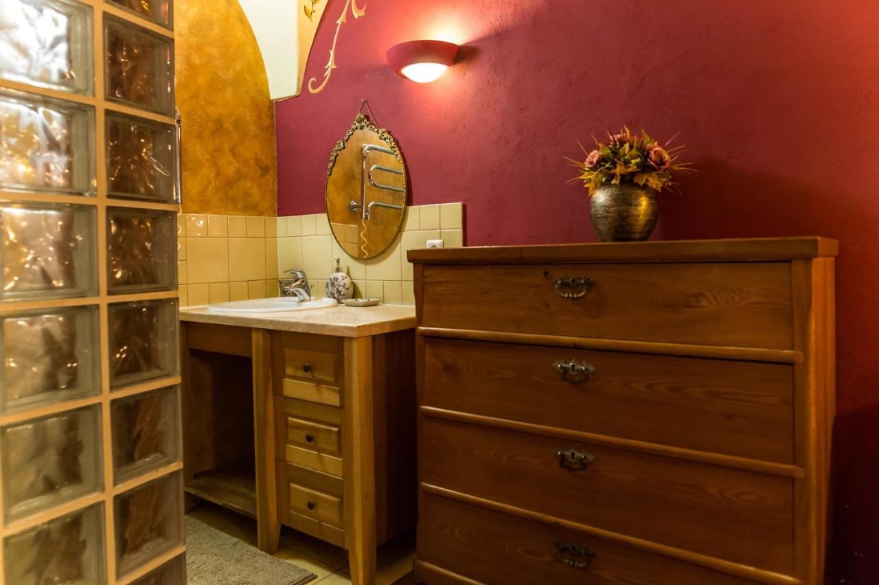 Апартаменты Antique Old Town studio by URBAN RENT Вильнюс