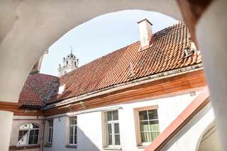 Апартаменты Antique Old Town studio by URBAN RENT Вильнюс Апартаменты с 1 спальней-21