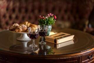 Апартаменты Antique Old Town studio by URBAN RENT Вильнюс Апартаменты с 1 спальней-7