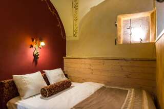 Апартаменты Antique Old Town studio by URBAN RENT Вильнюс Апартаменты с 1 спальней-8